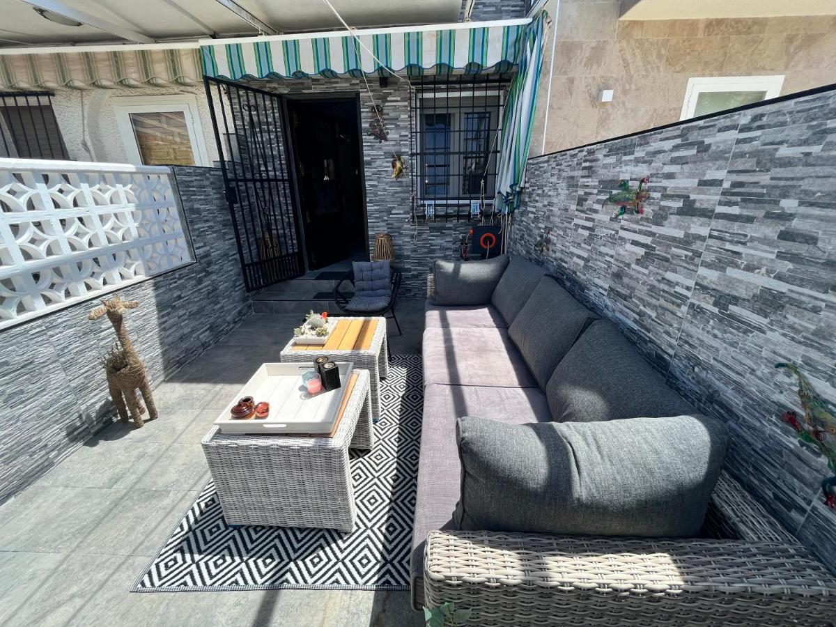 Prachtig Gemoderniseerde Woning Op 250 Meter Van Het Strand ซานตาโปลา ภายนอก รูปภาพ