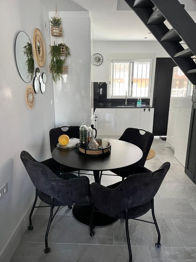 Prachtig Gemoderniseerde Woning Op 250 Meter Van Het Strand ซานตาโปลา ภายนอก รูปภาพ
