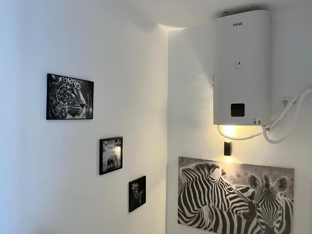 Prachtig Gemoderniseerde Woning Op 250 Meter Van Het Strand ซานตาโปลา ภายนอก รูปภาพ